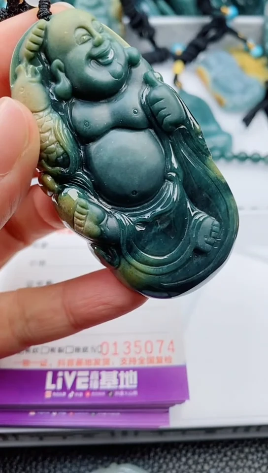 【闪购商品】翡翠颈饰未镶嵌