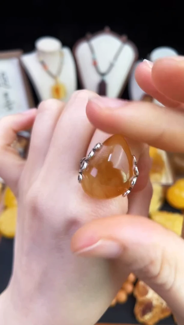 琥珀未镶嵌珠宝奇石柒月