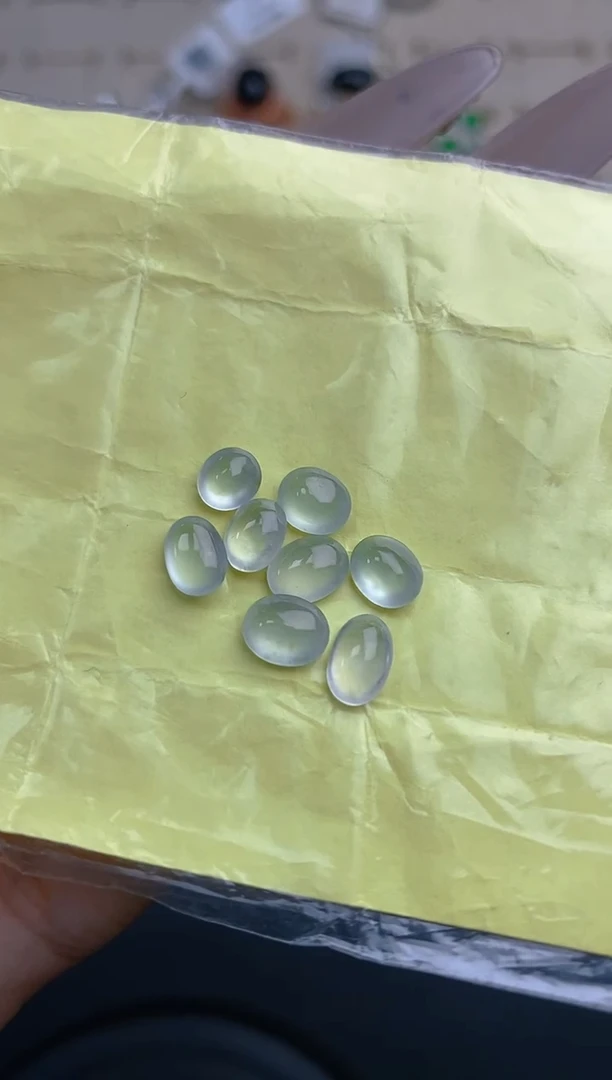 定制翡翠未镶嵌天然翡翠蛋面52