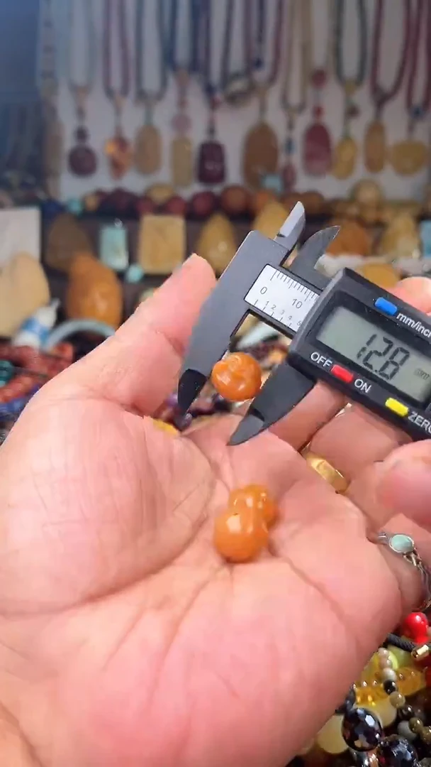 未镶嵌.石英质玉（缅黄）多样性发货只发一件169897