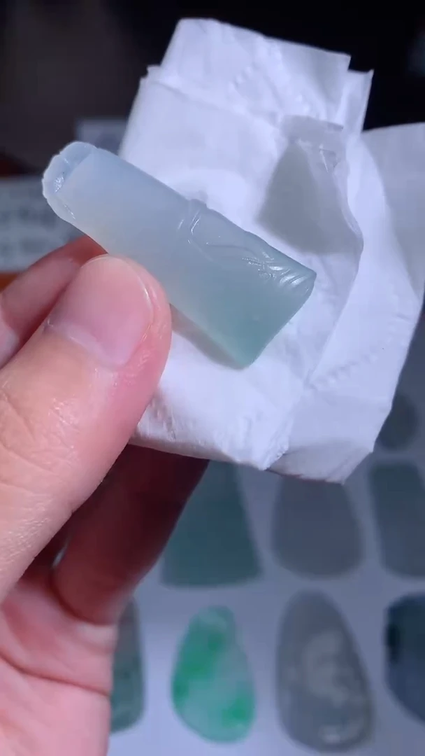 未镶嵌定制翡翠