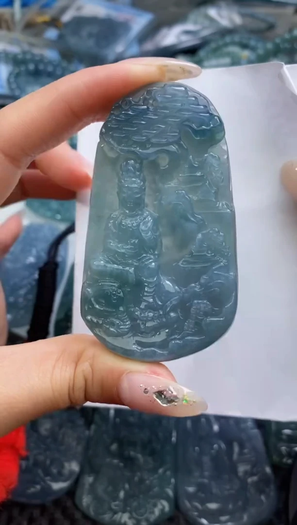 【闪购商品】翡翠颈饰未镶嵌          