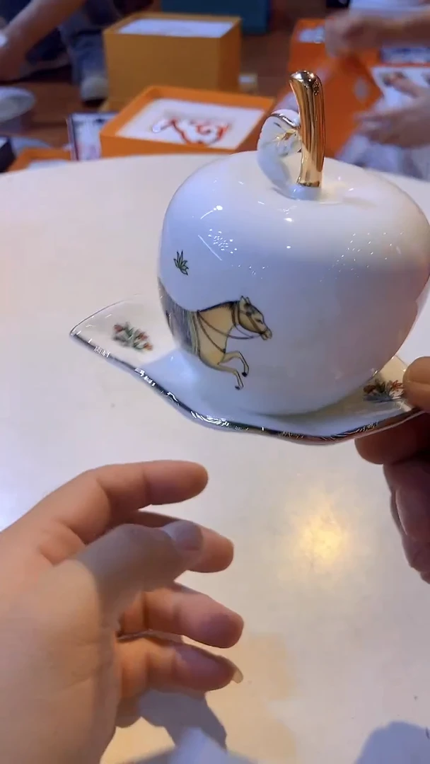 杯鸿辉家品牌瓷器，京东包邮！