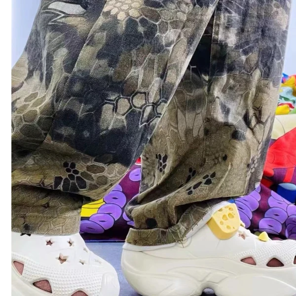 洞洞鞋两色男女同款