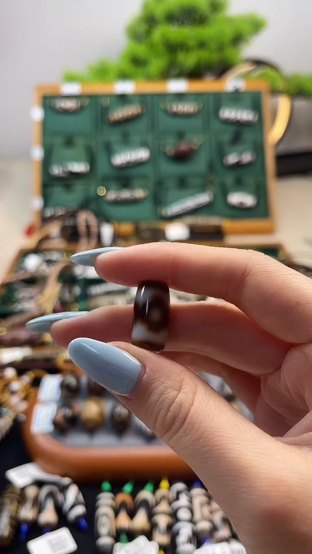 玛瑙/玉髓颈饰未镶嵌1.（微瑕随机发货）