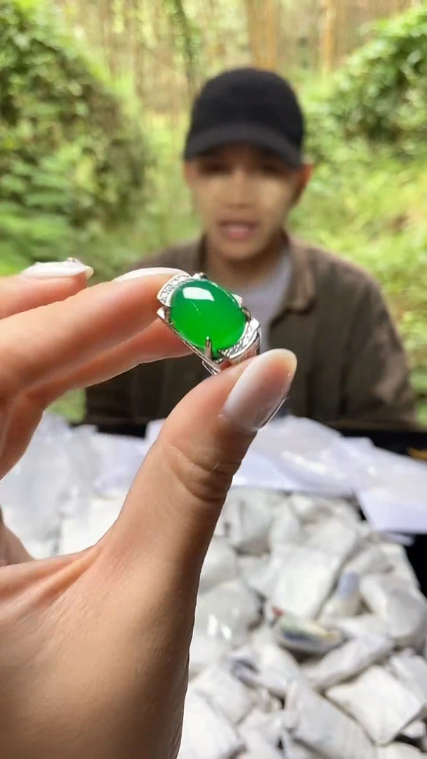 满色吊坠  所见即所得！