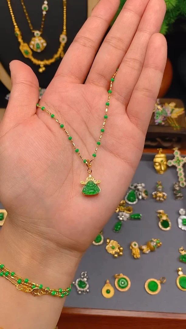 【闪购商品】翡翠吊坠(不含链)银S925镶嵌金色财神佛公