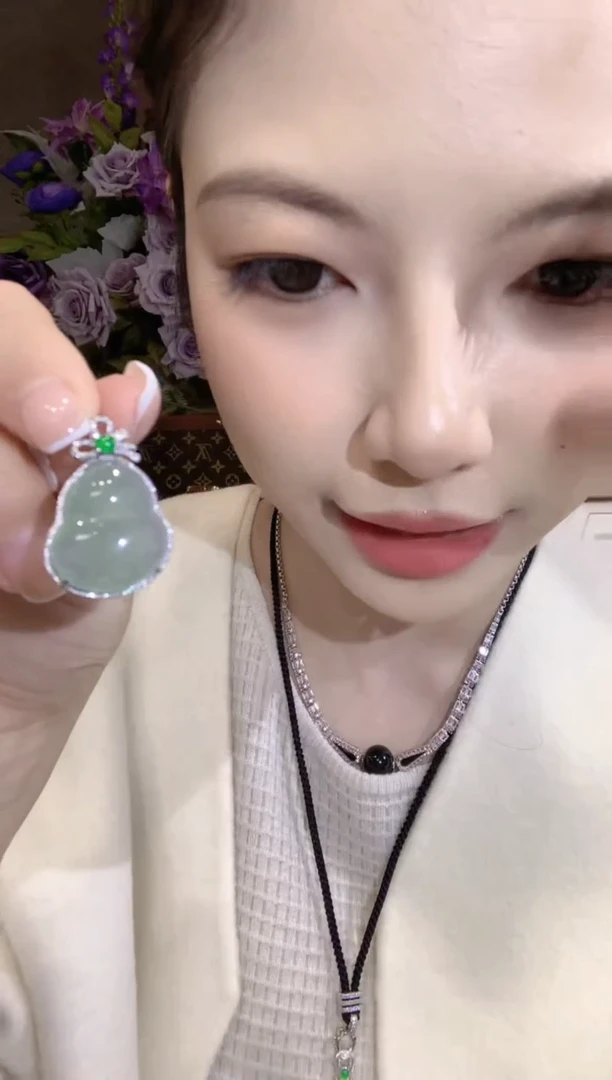 吊坠(不含链)18K金镶嵌翡翠a49