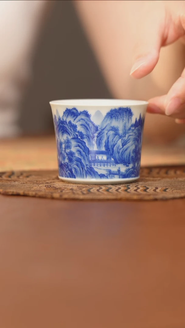 杯看山柴窑青花山水