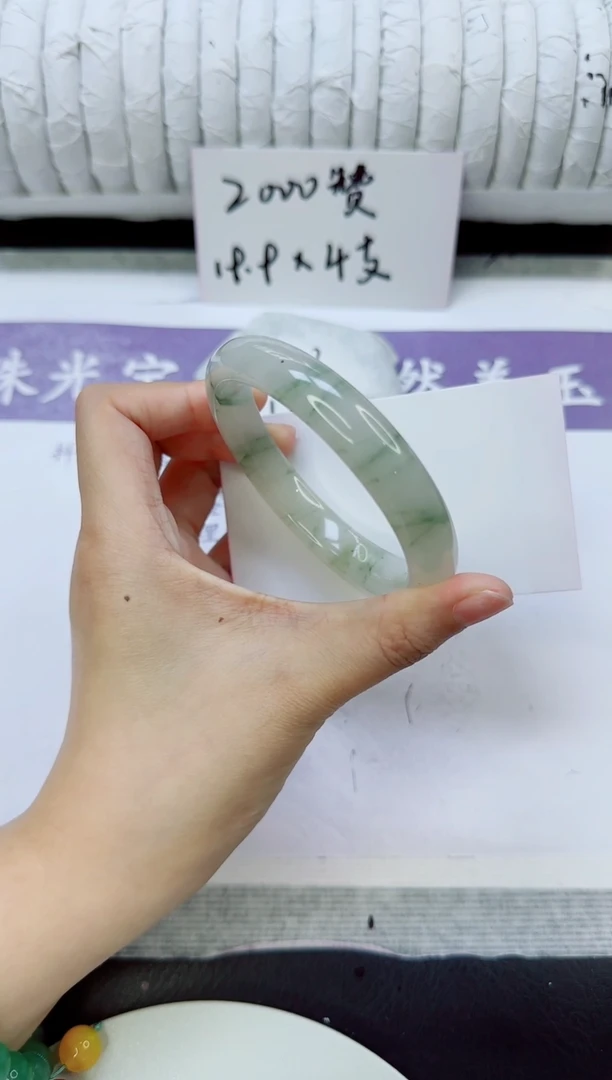 未镶嵌手镯石英质玉23/56