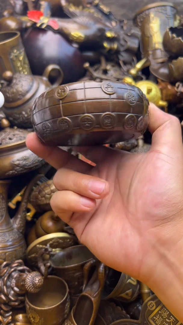 精美铜器，点击下单