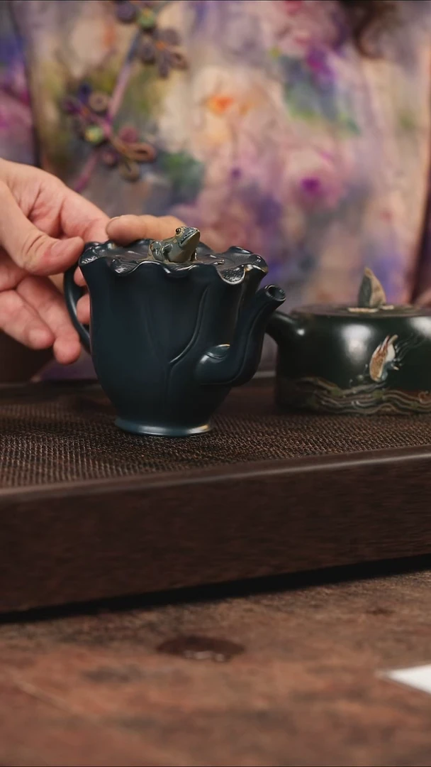 宜兴紫砂绿泥柴烧荷塘清趣