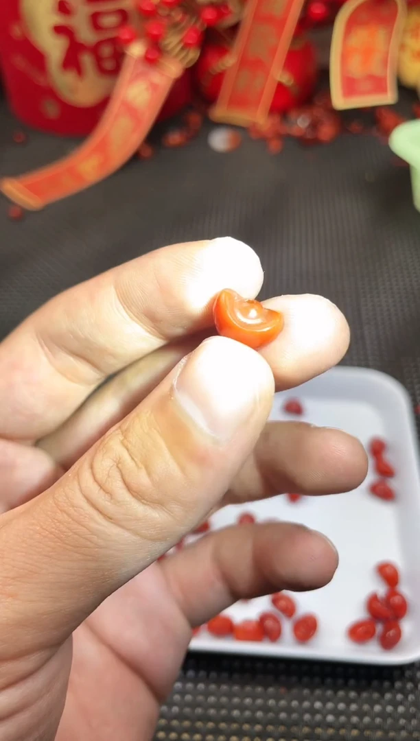 【闪购商品】南红玛瑙单珠未镶嵌35号柿子红卡8*12直孔元宝一颗