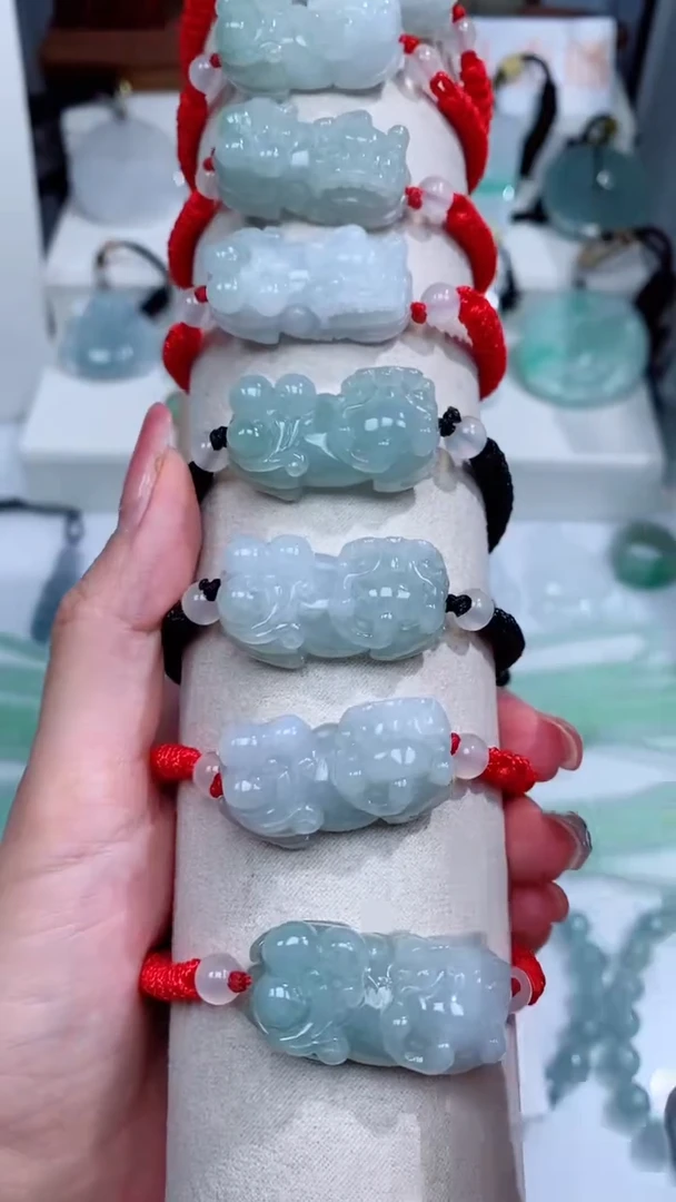 翡翠未镶嵌颈饰手绳吊坠团购多样性发一件