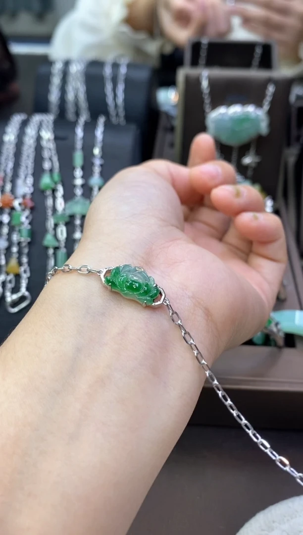 颈饰银S925镶嵌翡翠净货16877