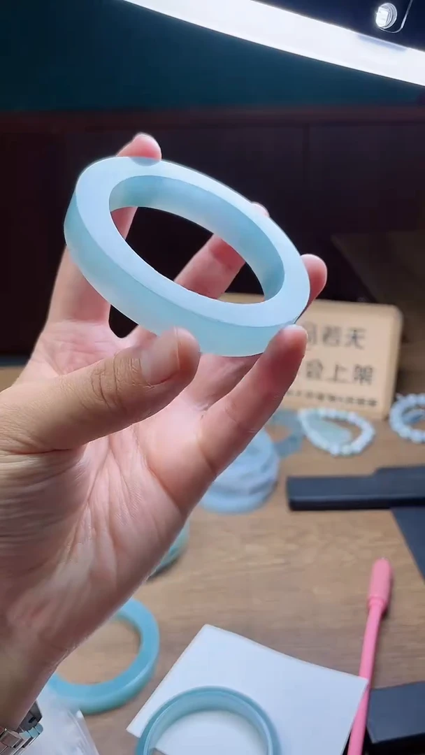 定制翡翠手镯未镶嵌蓉*定制