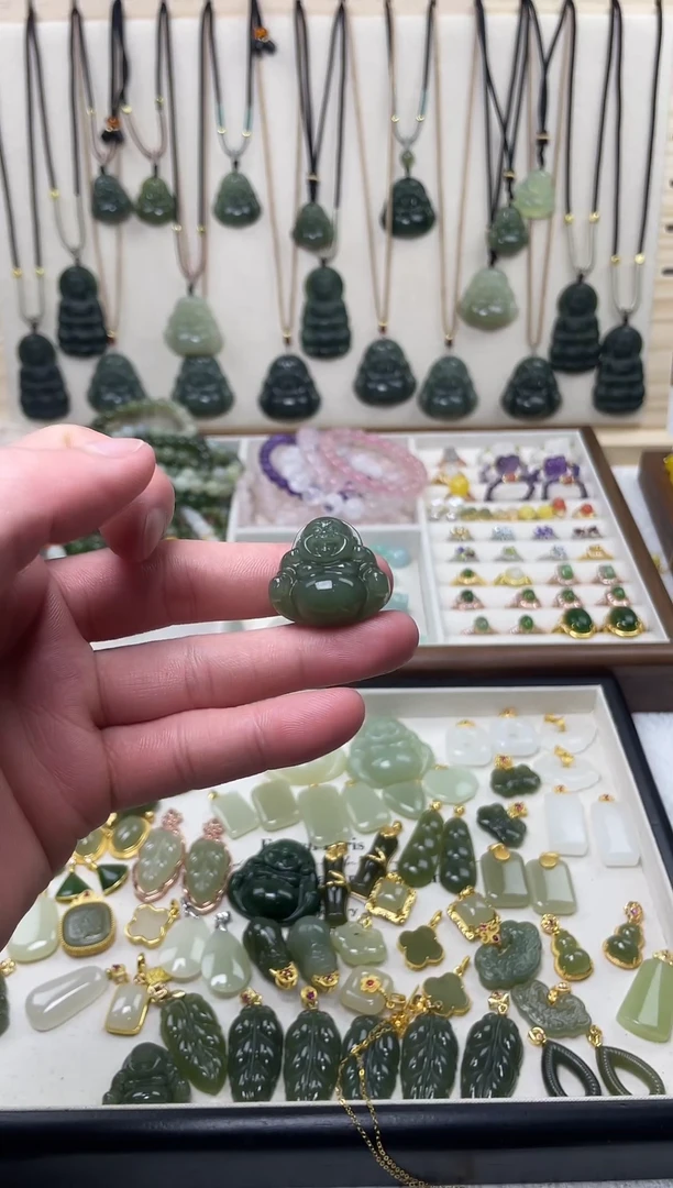 吊坠(不含链)未镶嵌和田玉吊坠(不含链) 未镶嵌 和田玉