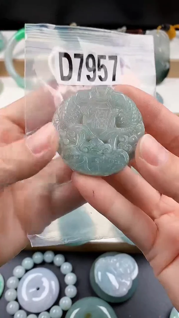 颈饰未镶嵌翡翠天然翡翠吊坠挂件