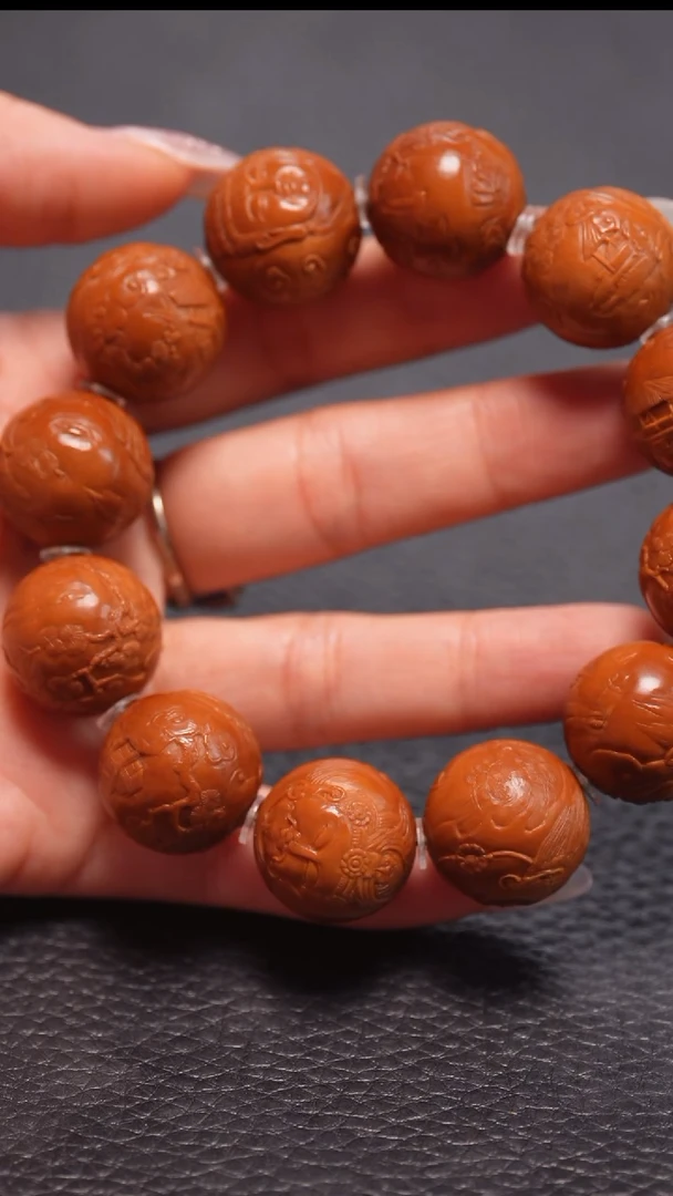 手串橄榄核1.95/风景万佛头