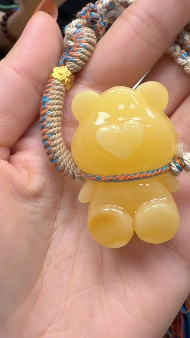 裸石琥珀未镶嵌如图