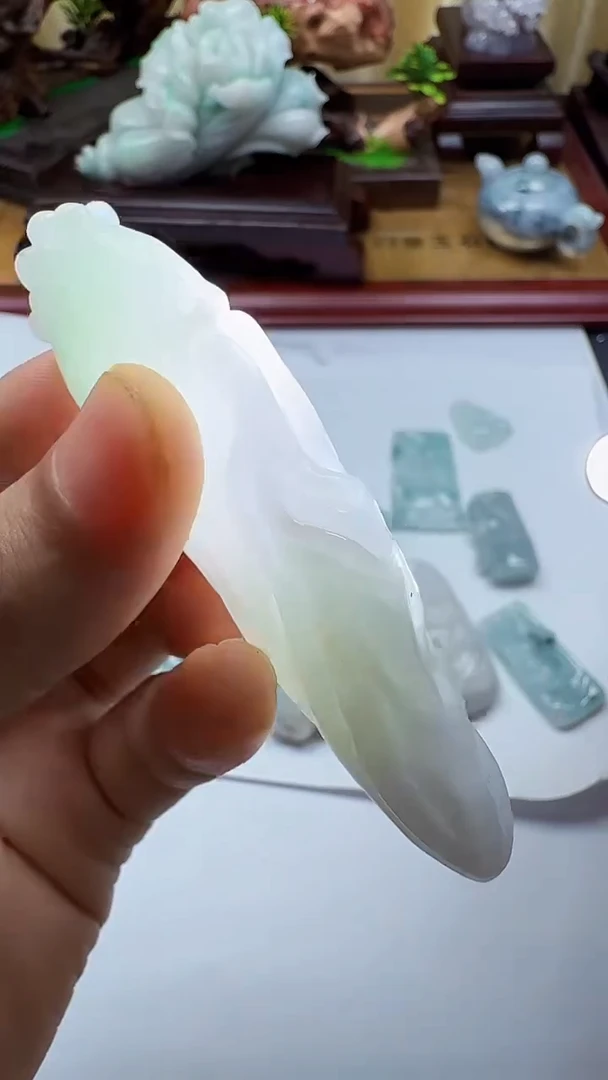 吊坠(不含链)未镶嵌翡翠1