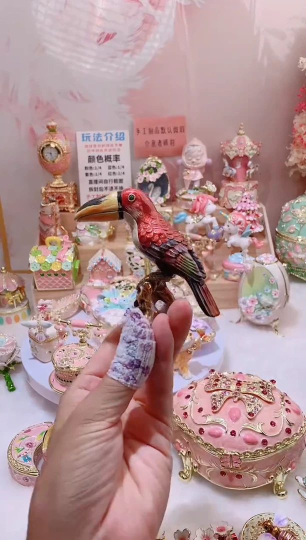 珐琅彩中古首饰盒摆件