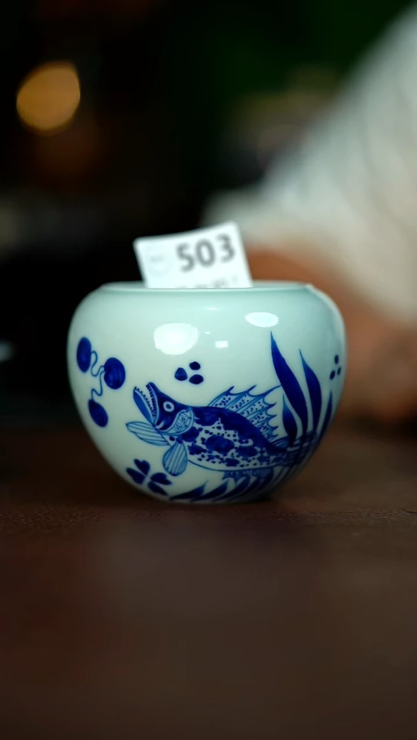 微暇介意不要拍....