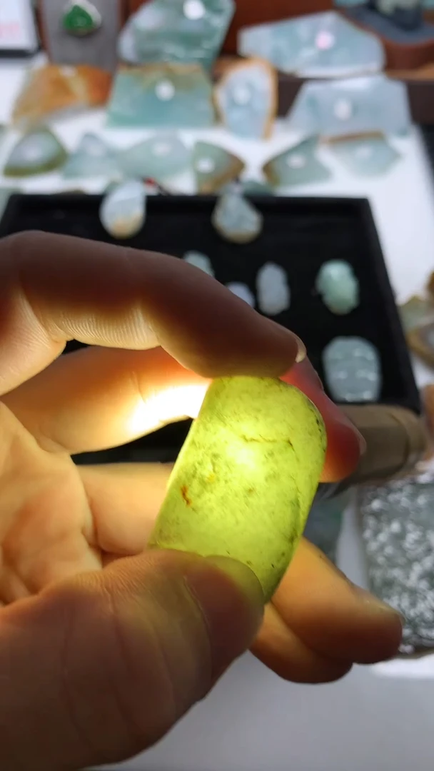 未镶嵌挂件翡翠翡翠