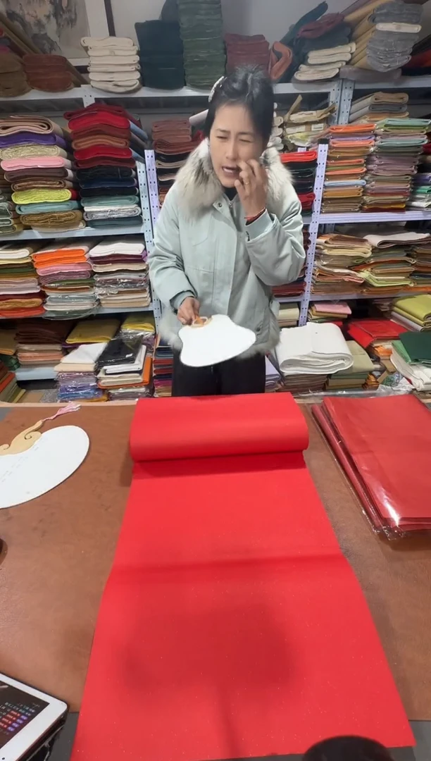 34*138 中国红半熟宣纸50张