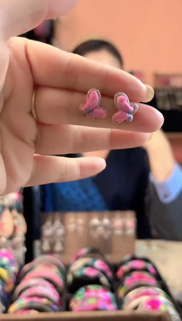 织绣艺枝独绣手工饰品347