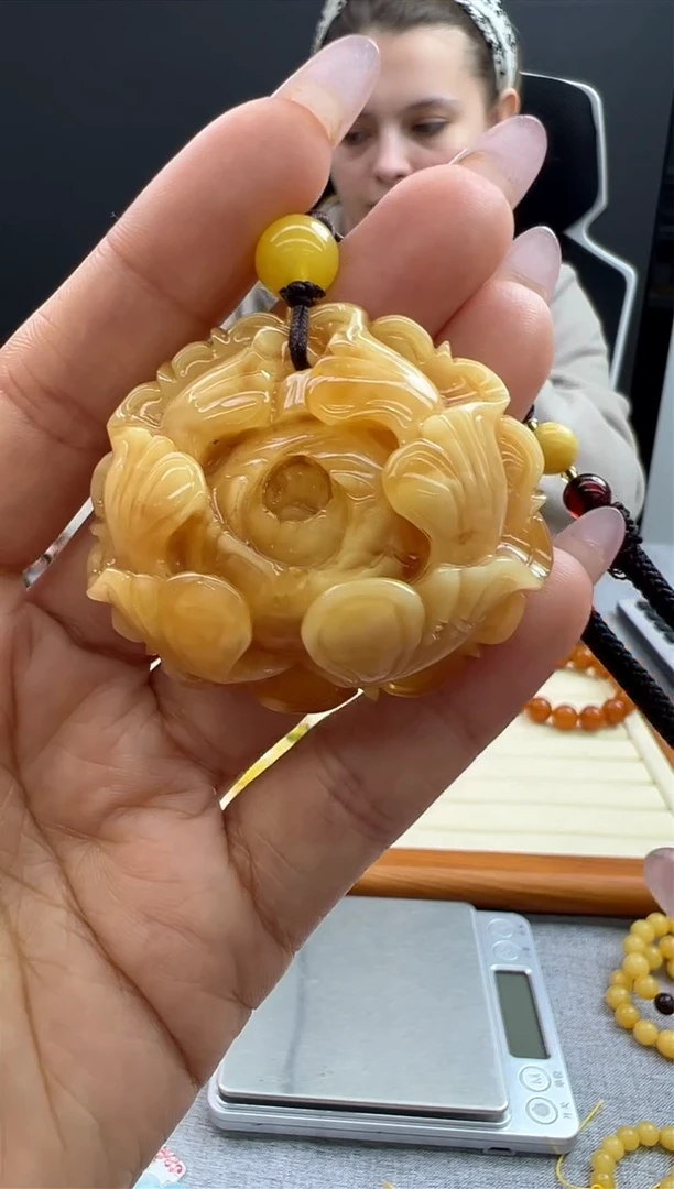 【闪购商品】琥珀颈饰未镶嵌33秒拍号