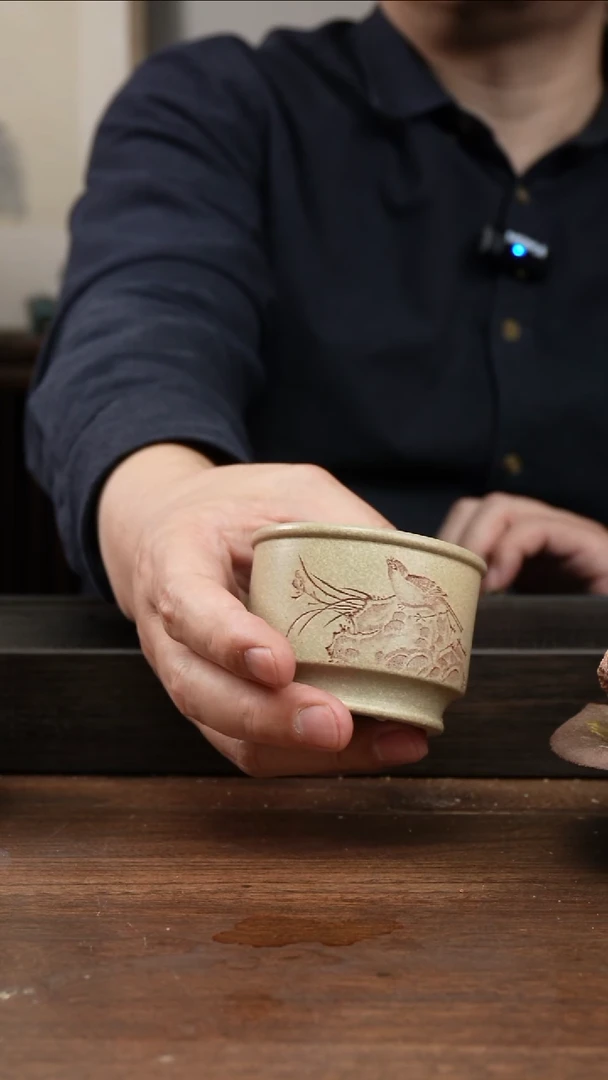 茶杯紫砂本绿  清欢小鸟   刻绘主人杯 ！