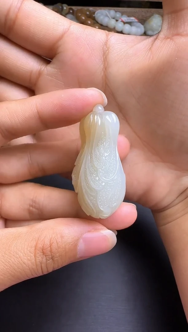 【闪购商品】和田玉颈饰未镶嵌新疆和田玉糖高青白白菜挂件