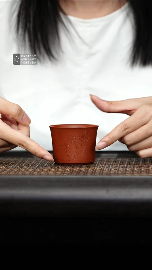 茶杯紫砂紫砂茶杯刻绘 发 朱泥