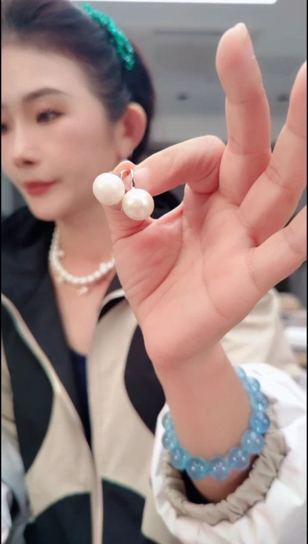 颈饰合金淡水珍珠2743白色耳钉