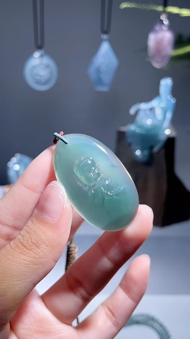 颈饰未镶嵌翡翠宝宝佛