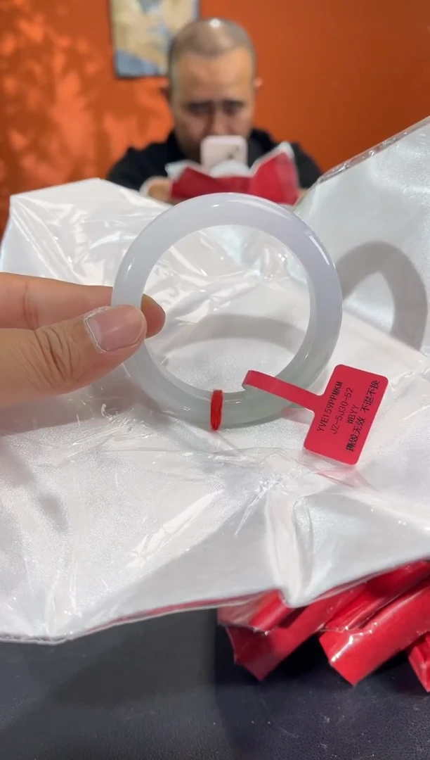 未镶嵌手镯翡翠6