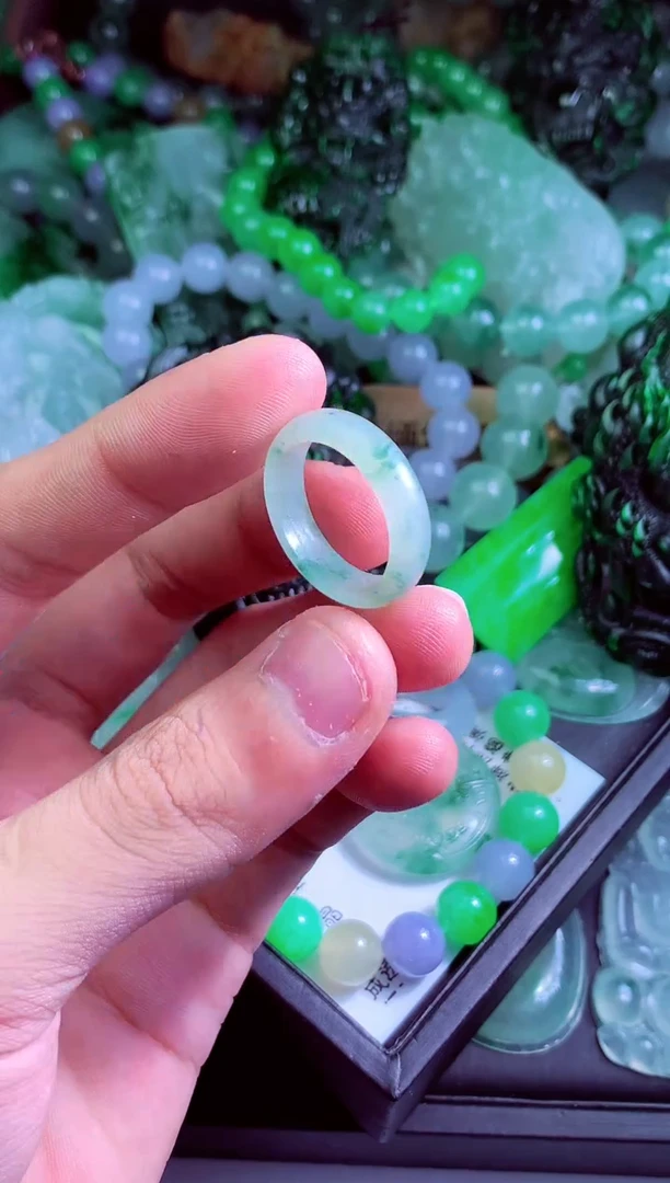 未镶嵌定制翡翠吃****️翡翠毛货定制