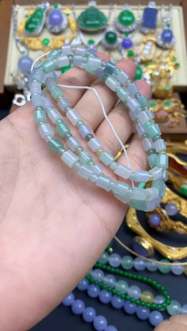 翡翠未镶嵌颈饰24-春日珠宝