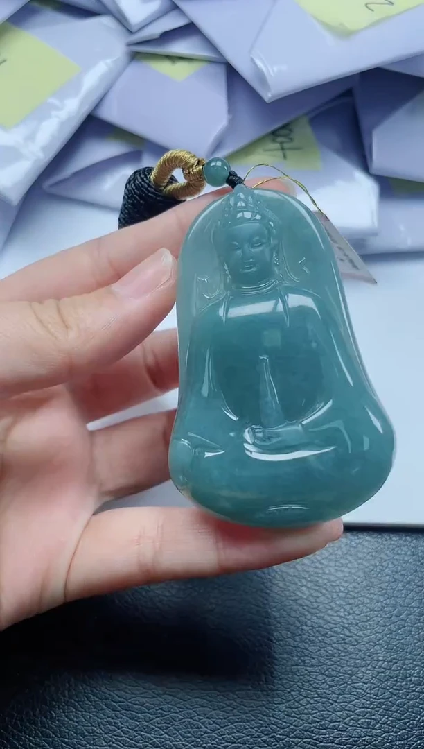 翡翠未镶嵌颈饰