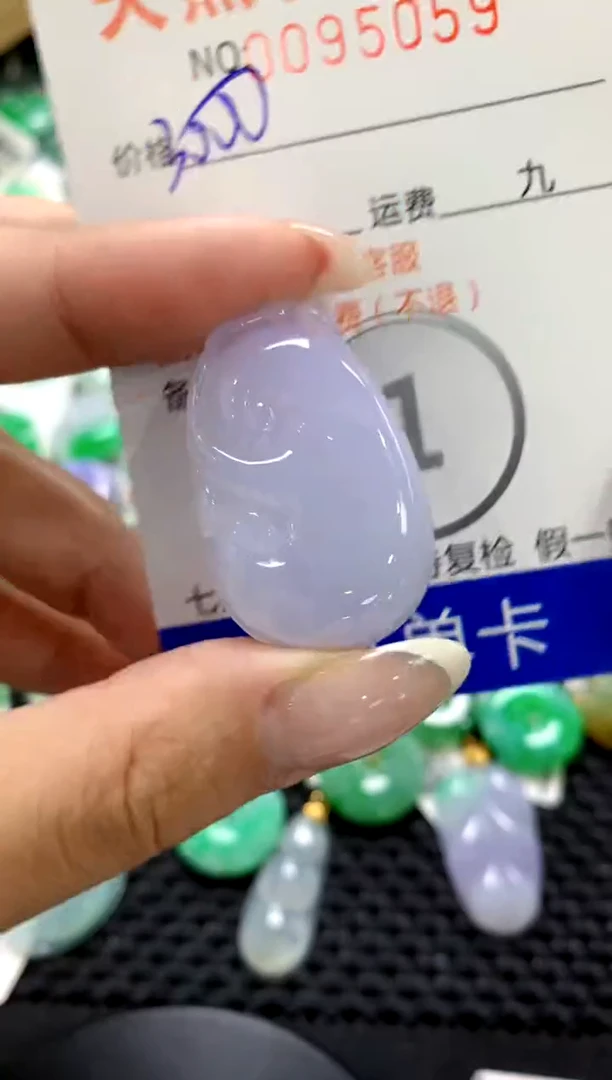 翡翠未镶嵌颈饰1111111111111111