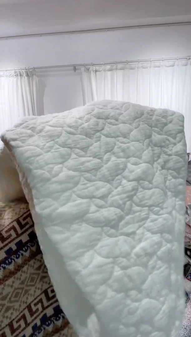 棉90*200纯棉床盖号10大瑕疵