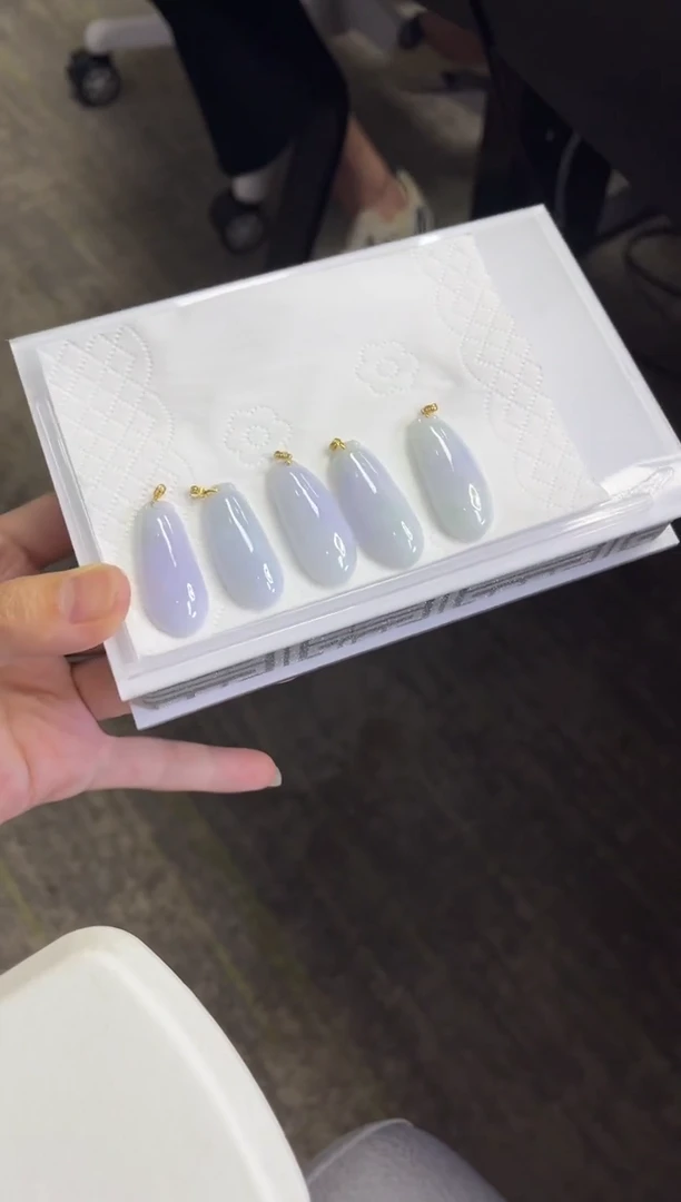 翡翠18K金镶嵌颈饰L271/多样性发一件/配绳子
