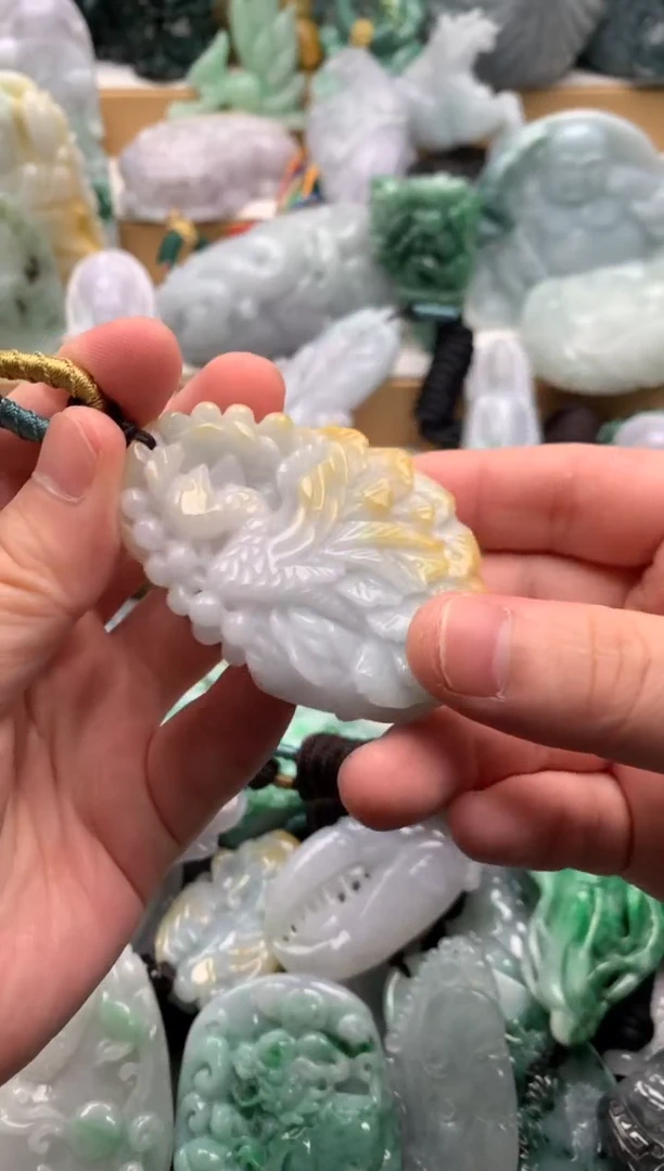 吊坠(不含链)未镶嵌翡翠1