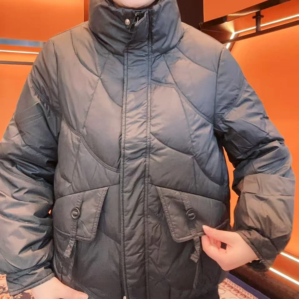 轻薄羽绒服女短款2025年秋冬新款韩版立领小个子宽松时尚保暖外套