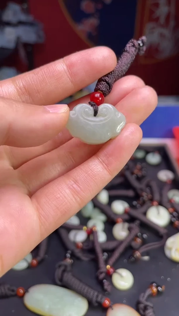 颈饰未镶嵌和田玉123