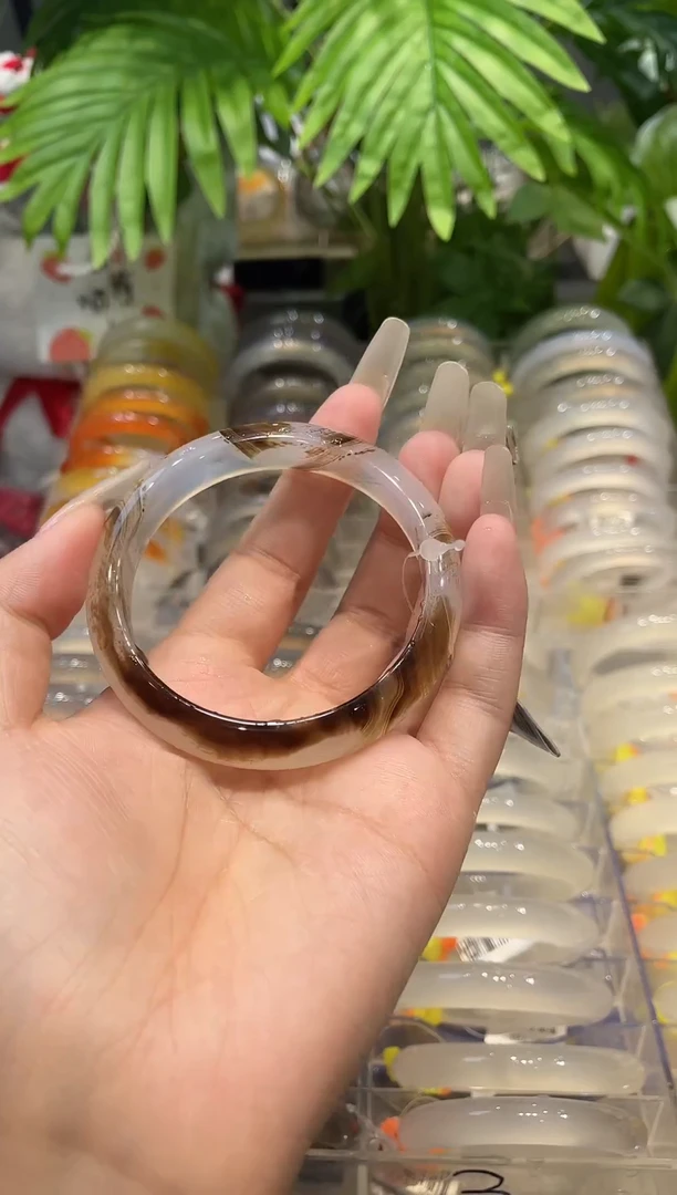 玛瑙/玉髓手镯未镶嵌57圈口