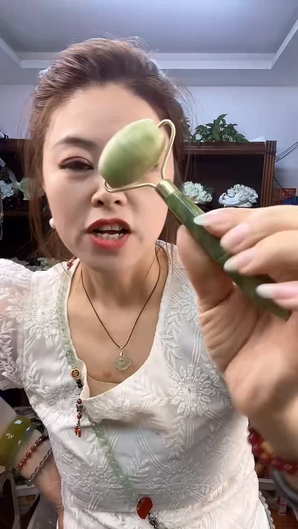 蛇纹石玉未镶嵌美美中多样性发货其中之一