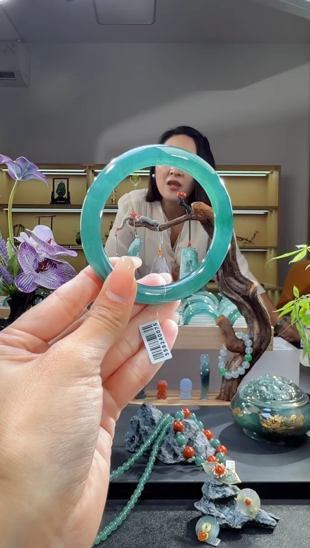 未镶嵌手镯翡翠58圈