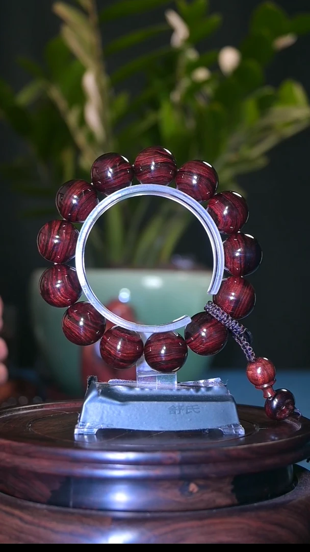 【闪购商品】黄花梨/降香黄檀手串/手链海南黄花梨老料紫油梨1.8